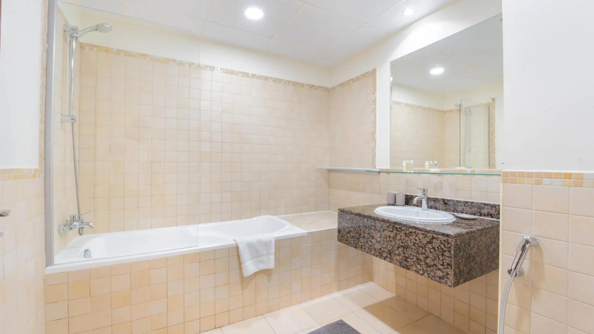 Gardenia Rimal Suites, Luxury Apartments In Jbr With 2 Min Walk To Jbr Beach Dubái 0*,  Emiratos Árabes Unidos