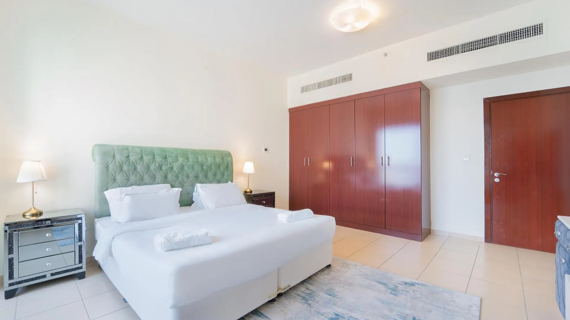 Gardenia Rimal Suites, Luxury Apartments In Jbr With 2 Min Walk To Jbr Beach Dubái