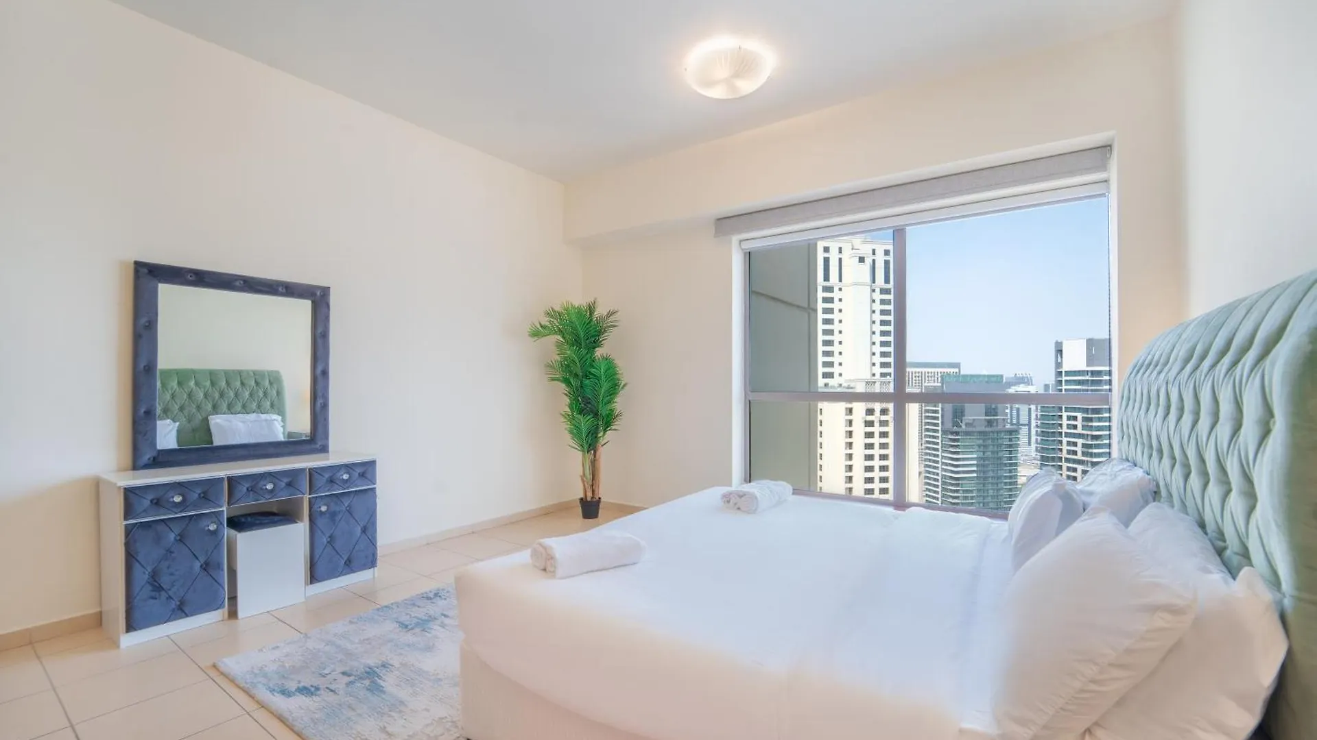 Gardenia Rimal Suites, Luxury Apartments In Jbr With 2 Min Walk To Jbr Beach Dubái Emiratos Árabes Unidos