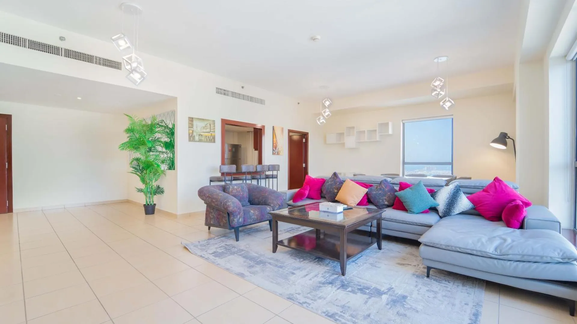 Gardenia Rimal Suites, Luxury Apartments In Jbr With 2 Min Walk To Jbr Beach Dubái 0*,